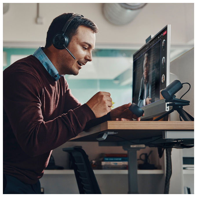 HP POLY CB8R3AA VOYAGER FOCUS 2-M USB-C-C HEADSET ADATTATORE USB-C-A STAND DI RICARICA POLY+ 3 ANNI colore Nero