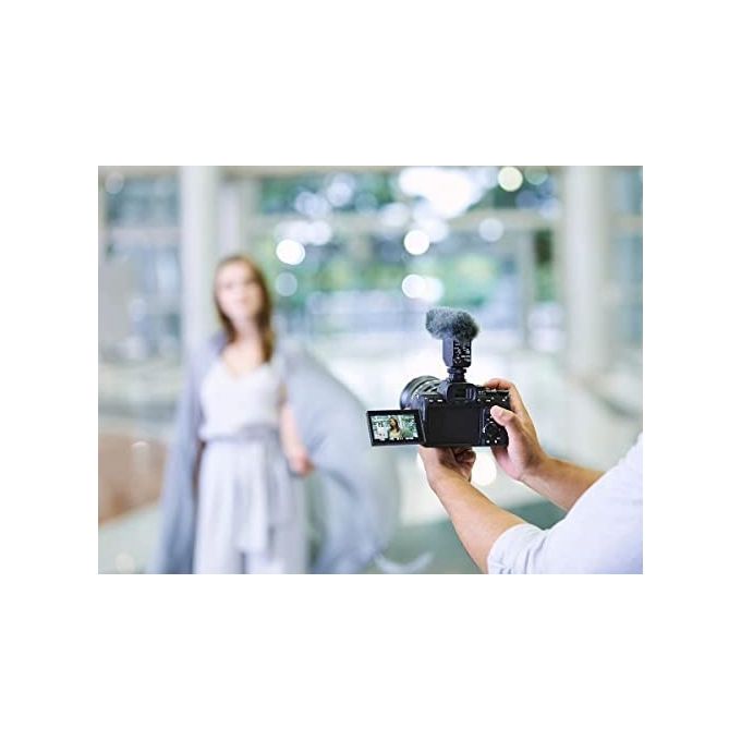 Sony ILCE7M4B.CEC Alpha 7 IV Fotocamera Mirrorless Full Frame 33 MP Autofocus in Tempo Reale 4K 60p Schermo Touch Orientabile Stabilizzazione a 5 Assi colore Nero