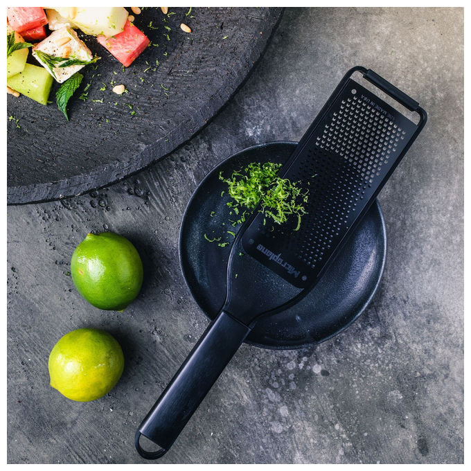 Microplane 43004 Grattugia piatta Lama in acciaio inox con finitura nera PVD colore Nero
