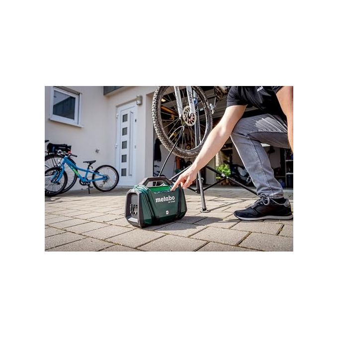 Metabo 600794850 AK 18 MULTI Compressore ad Aria 16 l-min 11 bar Batteria 18 V con Display Retroilluminato e Manometro Integrato colore Nero Verde