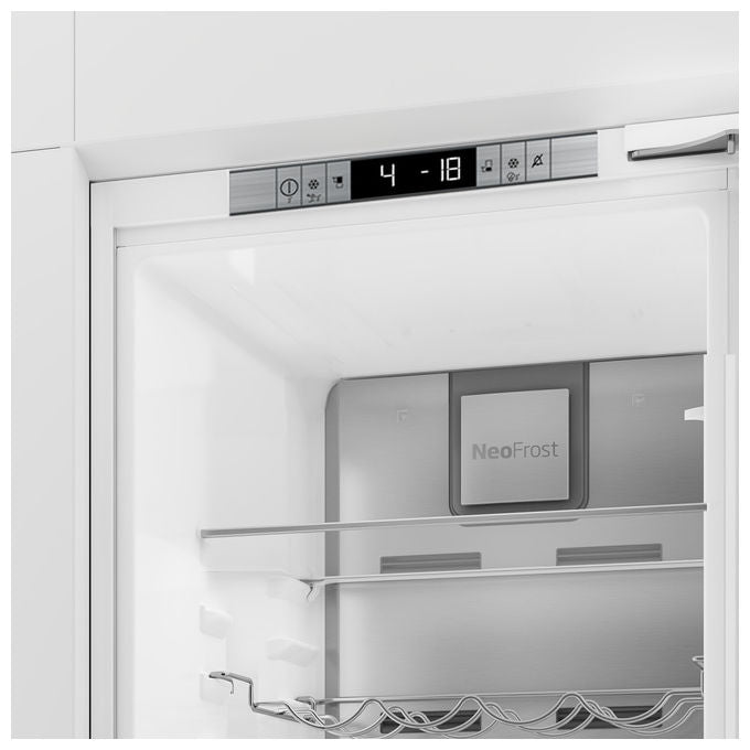 Beko BCNA275E4SN Frigorifero Combinato da Incasso 254 L 177,5 cm Classe E 38 dB Total No Frost colore Bianco