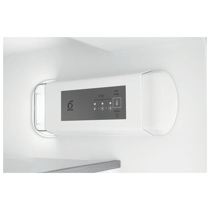 Whirlpool WHC18 T132 Frigorifero Combinato da Incasso 250 L 177 cm Classe E 32 dB No Frost Multi-Airflow colore Bianco