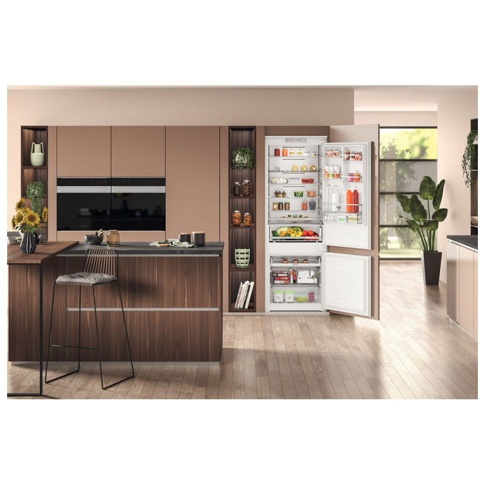 Hotpoint HASP70T121 HA SP70 T121 Frigorifero Combinato da Incasso 394 L 194 cm Classe E Total No Frost 32 dB colore Bianco