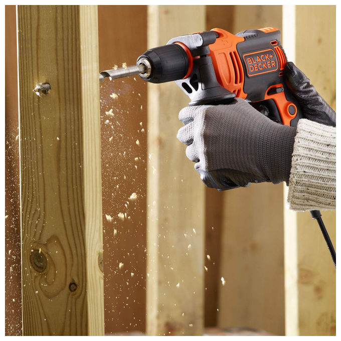Black+Decker Trapano Percussione 2 Velocita' Meccaniche 710W Mandrino Autoserrante con Valigetta e Accessori