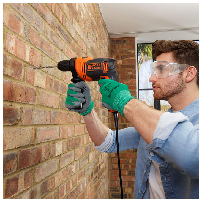 Black+Decker Trapano Percussione 2 Velocita' Meccaniche 710W Mandrino Autoserrante con Valigetta e Accessori