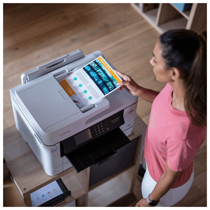Brother MFC-J5740DW Stampante Multifunzione Inkjet A3 28 ppm Wi-Fi LAN USB Fronte Retro Touchscreen colore Bianco