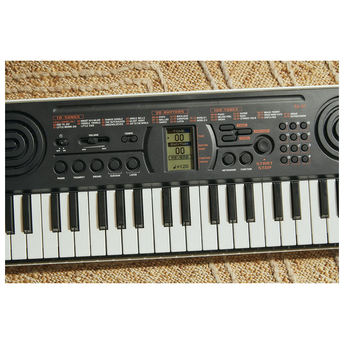 Casio SA-81 Tastiera Digitale 44 Mini Tasti Portatile 100 Timbri 32 Polifonia per Bambini e Principianti colore Nero