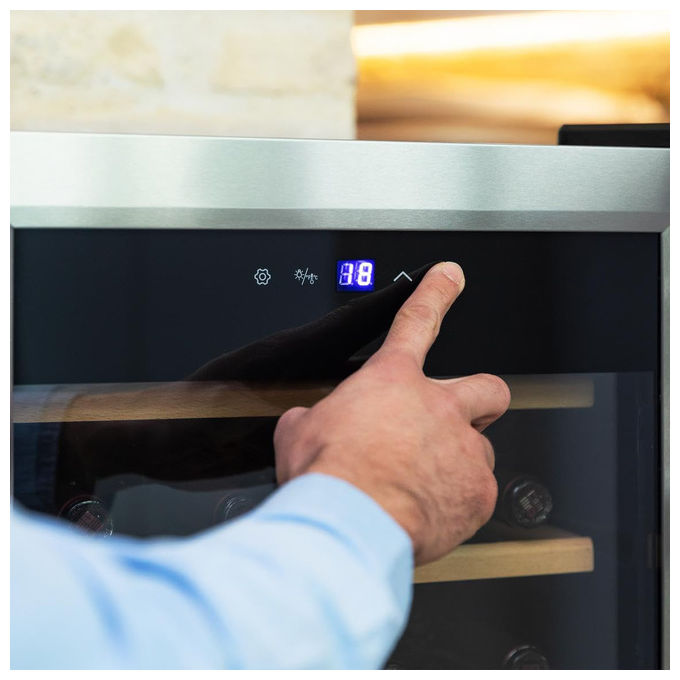 Cecotec 2450 Grand Sommelier Cantinetta Vino con Compressore 24 Bottiglie 63 L 5-18°C 45 dB Touch LED colore Inox
