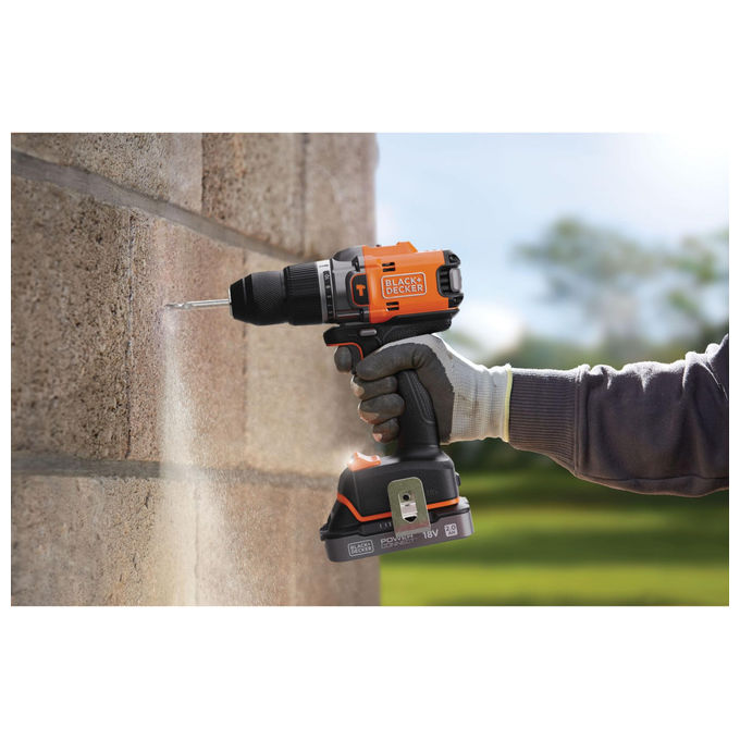 Black + Decker Trapano a Percussione 18V Senza Spazzole 50Nm BLD683XN-XJ