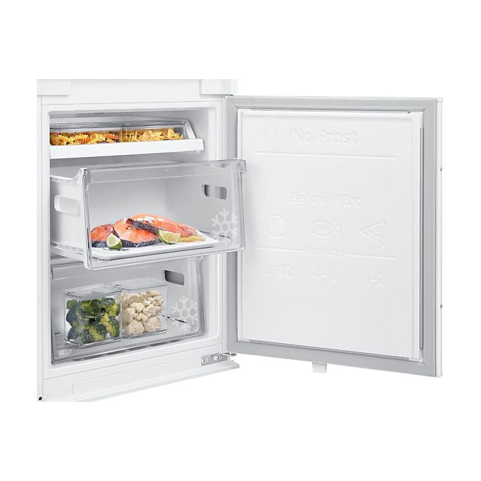 Samsung BRB80F26BDS0EF F1rst 60 Frigorifero Combinato da Incasso 264 L 177,5 cm Classe D 35 dB Total No Frost Wi-Fi colore Bianco