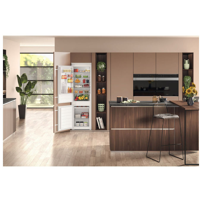 Hotpoint HAC18D031A1 Frigorifero Combinato da Incasso 268 L 177 cm Classe E 34 dB Ventilato Pannellabile colore Bianco