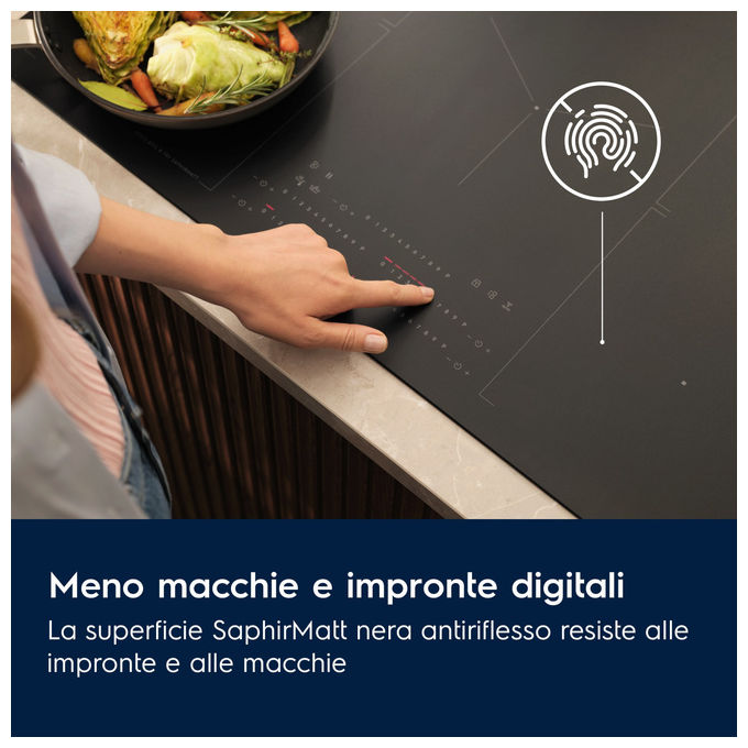 Electrolux KIS82453IZ Serie 700 Piano cottura a induzione 80 cm 4 zone SenseBoil Hob2Hood Touch colore Nero