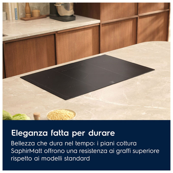 Electrolux KIS82453IZ Serie 700 Piano cottura a induzione 80 cm 4 zone SenseBoil Hob2Hood Touch colore Nero
