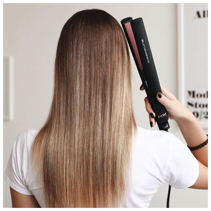 Ga.ma GI0212 Bella Tourmaline Red Ion Piastra per Capelli 230°C Tormalina Ioni 45 W cavo girevole 360° colore Nero