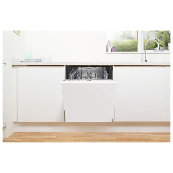 Indesit IN2ID14CN80 Lavastoviglie da Incasso 14 coperti Classe D 46 dB PushandGo (82x60x56 cm) colore Bianco