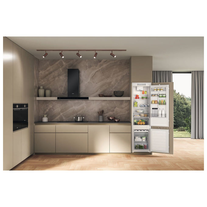 Whirlpool WHC20D023B1 SF Frigorifero Combinato da Incasso 300 L 193,5 cm Classe E 34 dB 6° Senso StopFrost colore Bianco