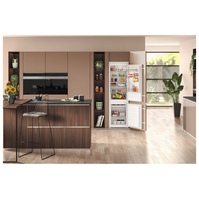 Hotpoint HAC18D011A1 Frigorifero Combinato da Incasso 268 L 177 cm Classe E 34 dB Low Frost colore Bianco