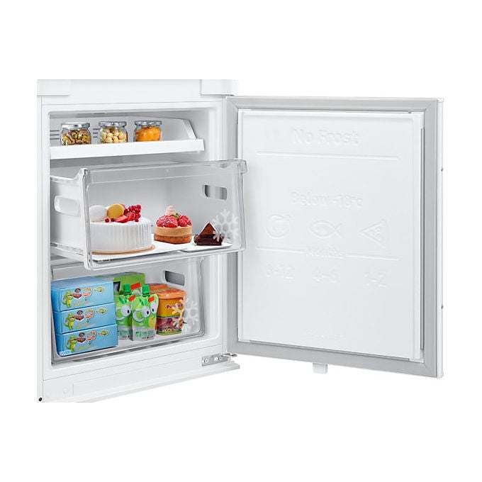 Samsung BRB80F30AES0EF F1rst 60 AI Plus Frigorifero Combinato da Incasso 298 L 193 cm Classe E 35 dB Total No Frost Wi-Fi colore Bianco