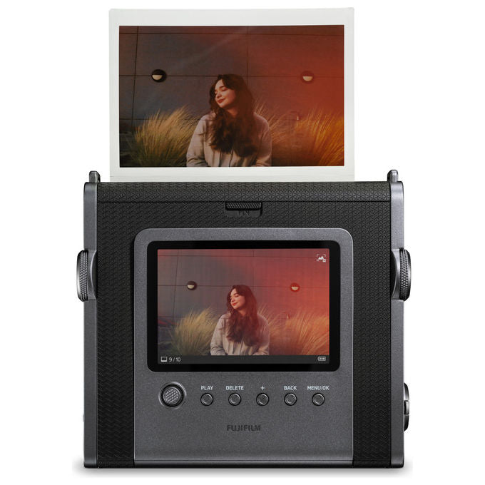 Fujifilm WIDE EVO Instax Fotocamera Istantanea Ibrida Grandangolare 16mm f-2.4 100 Combinazioni Effetti Bluetooth USB-C colore Nero