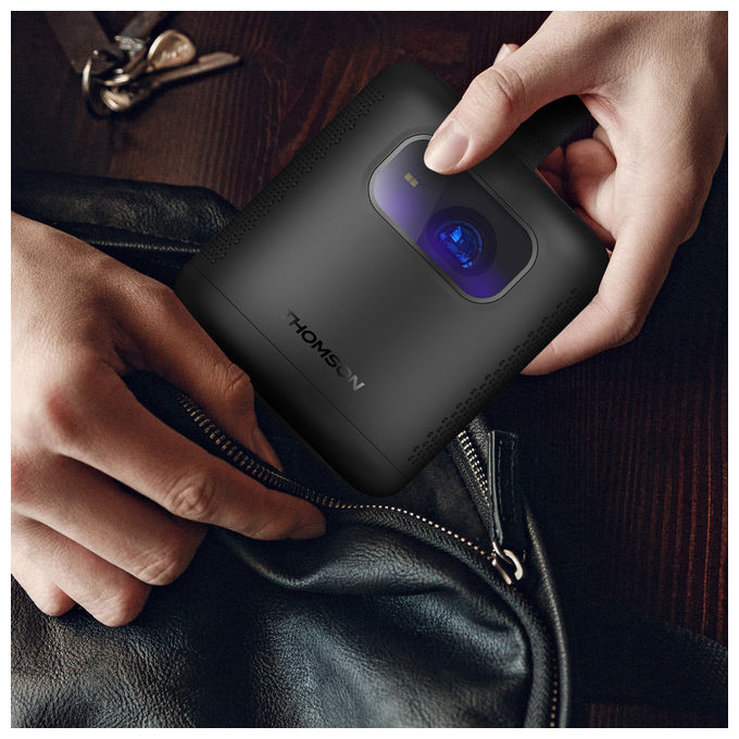 Thomson PG35B Vega Videoproiettore LED Smart Portatile 4K UHD 600 ANSI Lumen Google TV Batteria Dolby Digital+ colore Nero