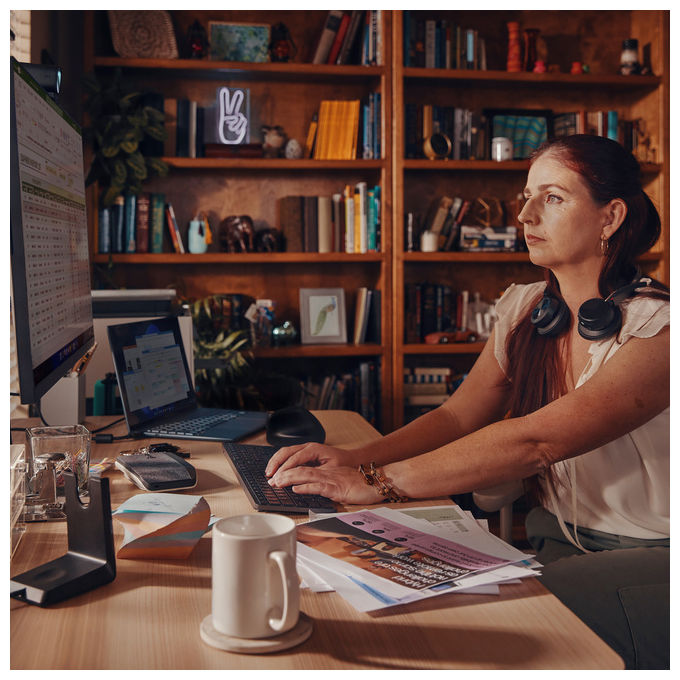 Poly Voyager Focus 2 Cuffie Wireless USB-C per Microsoft Teams
