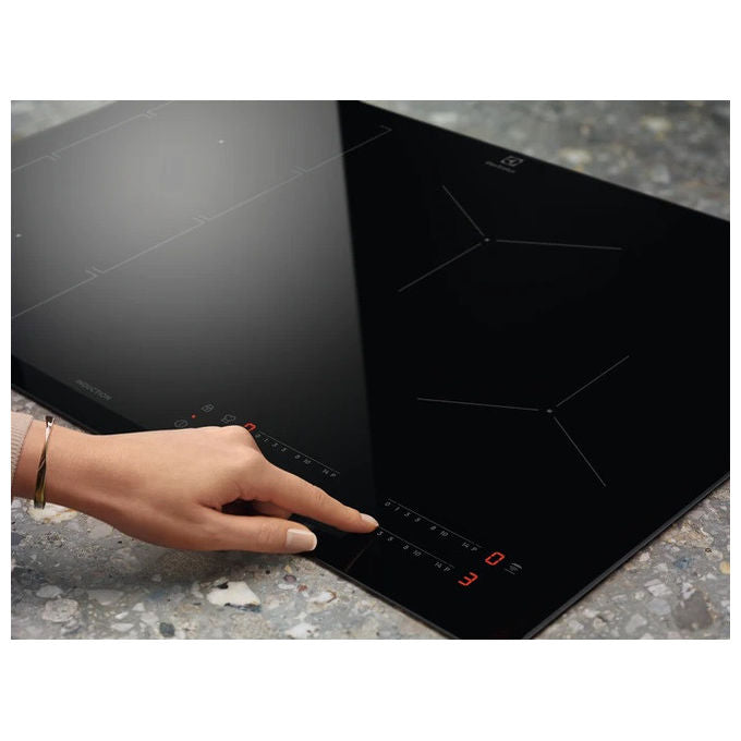 Electrolux, Piano Cottura a Induzione, 4 Fornelli, 59 cm, Vetroceramica Nero