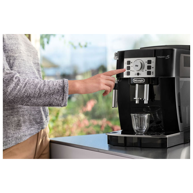 DeLonghi Magnifica S ECAM21.110.B, Macchina Caffe' Automatica, Nero