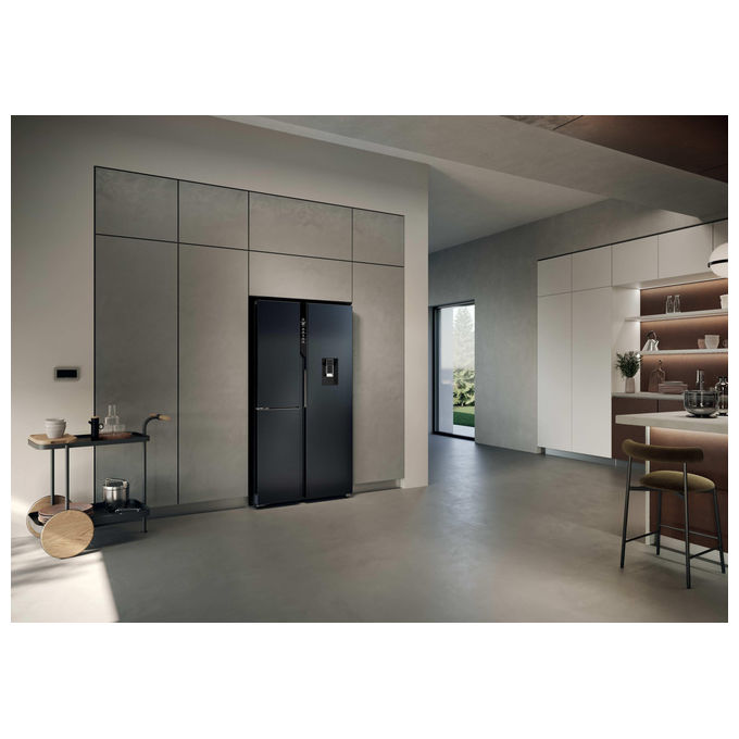 Haier HSPR79F18EWMB Frigorifero Side by Side 573 L 177 cm Classe E No Frost Dispenser Acqua e Ghiaccio 37 dB colore Nero