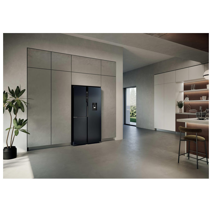 Haier HSPR79F18EWMB Frigorifero Side by Side 573 L 177 cm Classe E No Frost Dispenser Acqua e Ghiaccio 37 dB colore Nero