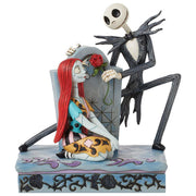 Disney Traditions, Statuetta Jack e Sally su Lapide, Resina, 17,5 cm