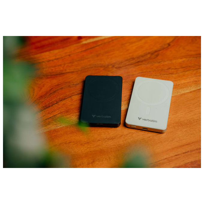 Verbatim Power Bank 5000 mAh Wireless Magnetico Ricarica Rapida Essentials Nero
