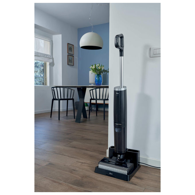 Hoover HW300 011 HW3 TURBO CLEAN Aspirapolvere a Bastone 2 in 1 Senza Sacchetto Secco e Bagnato HEPA 220 W 40 min autonomia colore Nero Argento