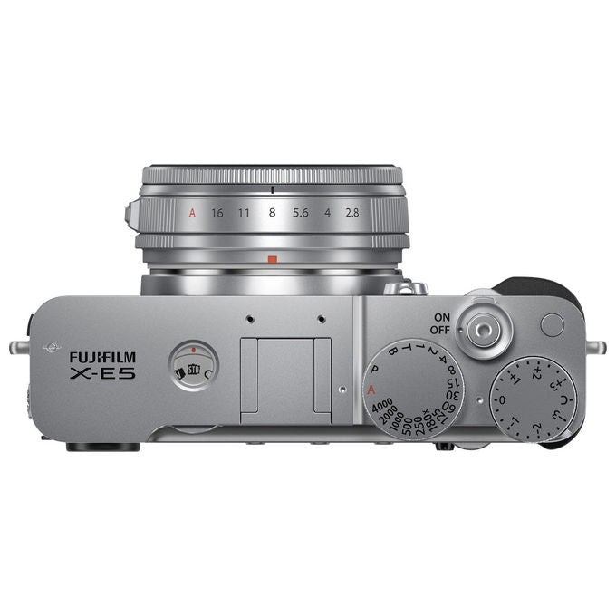 Fujifilm X-E5 KIT XF23MMF2.8 R WR Fotocamera Mirrorless APS-C 40.2 MP Video 6.2K IBIS Wi-Fi Bluetooth colore Argento