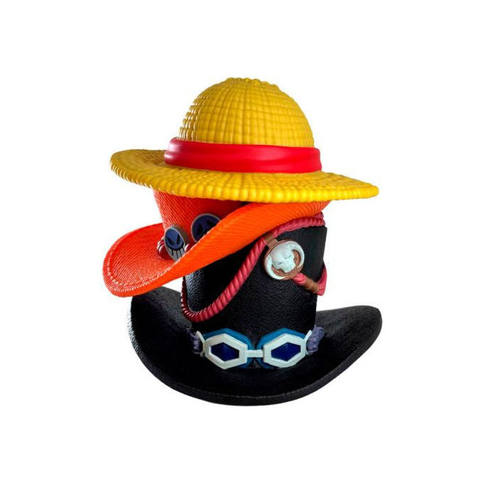 Plastoy One Piece Salvadanaio Pila di Cappelli PVC 16 cm