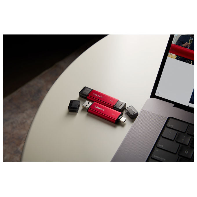 Kingston Technology, SSD Portatile, 2TB, USB-A-C, Velocita' fino a 1050MB-s