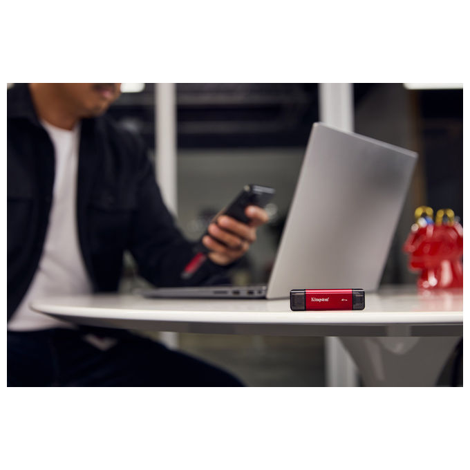 Kingston Technology, SSD Portatile, 2TB, USB-A-C, Velocita' fino a 1050MB-s