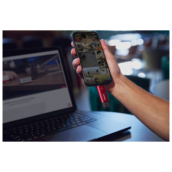 Kingston Technology, SSD Portatile, 2TB, USB-A-C, Velocita' fino a 1050MB-s