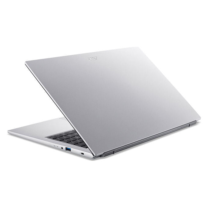 Acer NXJRRET009 Aspire Go 15 Notebook Full HD Intel Core 7 32GB RAM 1TB SSD colore Argento