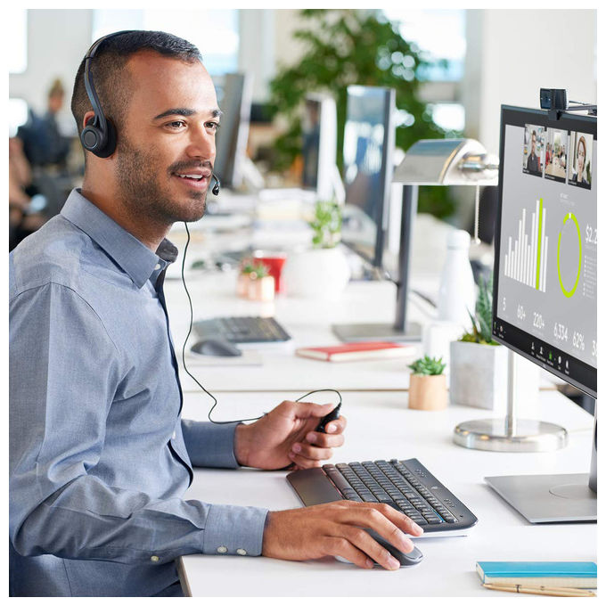 Logitech, Webcam HD Pro C920, Full HD 1080p, Audio Stereo, Correzione Luce HD