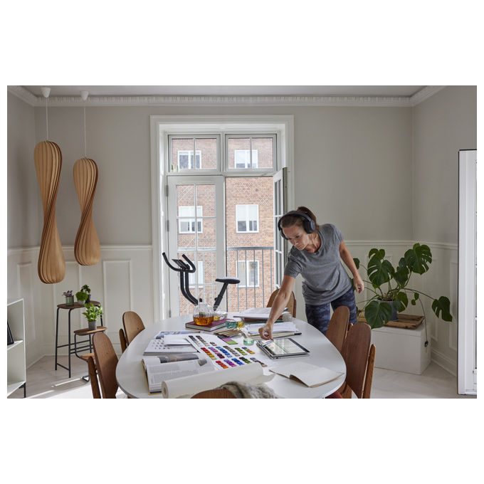 Hp Poly Voyager Surround 85 Uc, Cuffie Bluetooth con Archetto Nere, Incl. Adattatore e Base