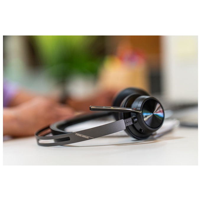 HP Poly, Cuffie Voyager Focus 2, Wireless Bluetooth, USB-C, Nero, con Base di Ricarica