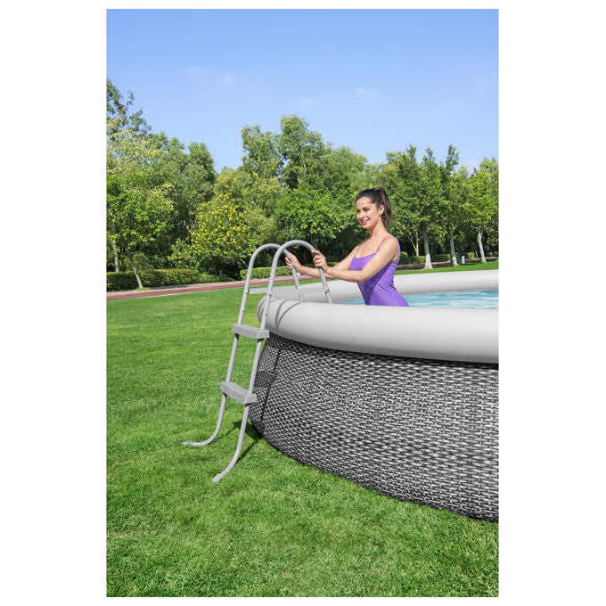 Bestway 58430 Flowclear Scaletta Doppia Piscina Fuori Terra 84 cm 2 Gradini Acciaio Antiscivolo 150 Kg colore Blu Bianco