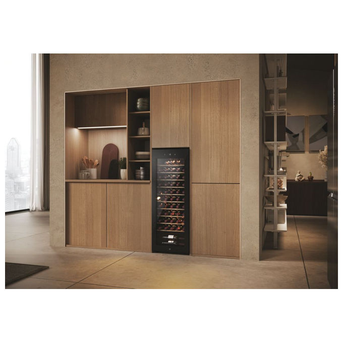 Haier HWS58GGH1 Wine Bank 50 Serie 3 Cantina Vino 58 Bottiglie 150 L 1 Zona Touch Wi-Fi App hOn 37 dB colore Nero