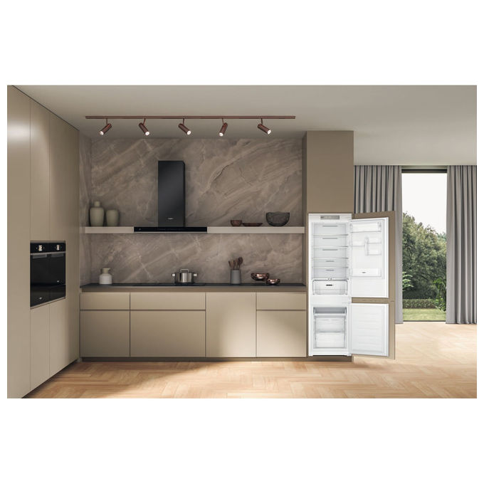 Whirlpool WHC18 T514 Frigorifero Combinato da Incasso 250 L 177 cm Classe C 32 dB Total No Frost colore Bianco