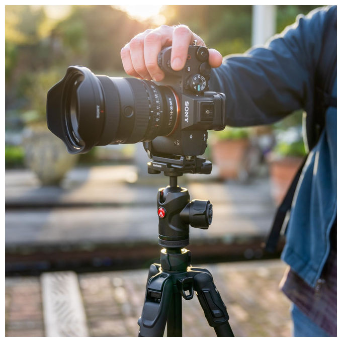 Manfrotto Befree Advanced AS, Treppiede, Con Chiusura a Leva, Compatibile Arca-Swiss, Kit Alluminio per Fotocamere DSLR