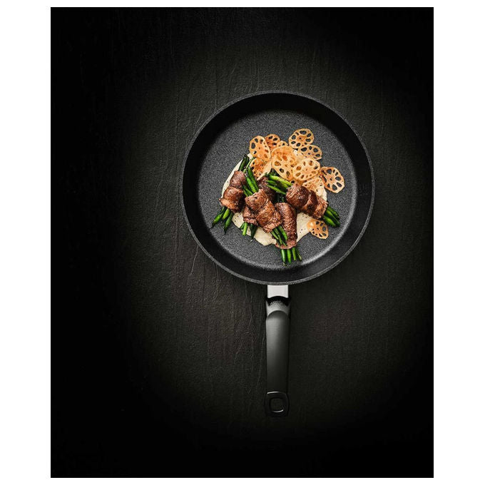Fissler Padella Adamant Comfort 26 cm Alluminio Sigillata Antiaderente Antigraffio Induzione Nero