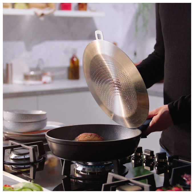 Fissler Padella Adamant Comfort 26 cm Alluminio Sigillata Antiaderente Antigraffio Induzione Nero