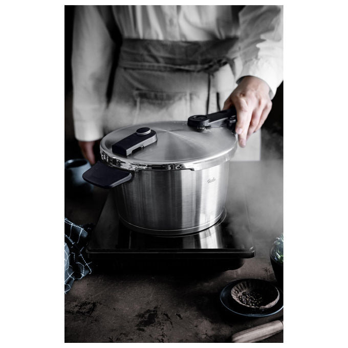 Fissler Vitaquick, Pentola a Pressione, 8 L, Diametro 26 cm, Acciaio Inox, Induzione