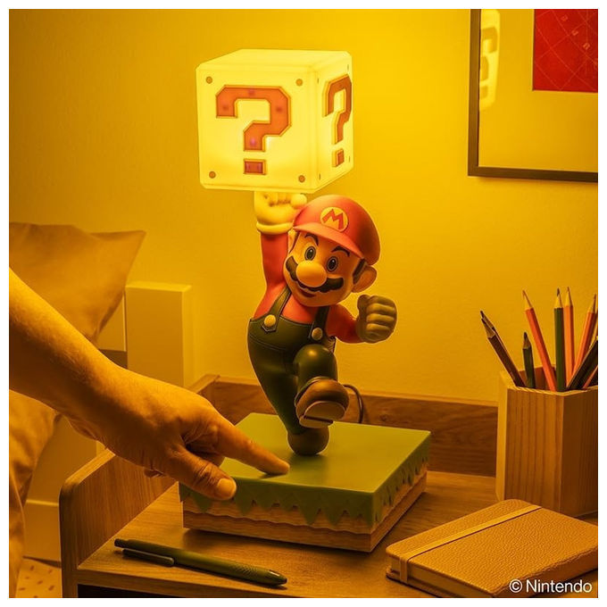 Paladone Lampada Diorama Super Mario 35cm 3 Impostazioni Luminosita' Suono Ufficiale USB