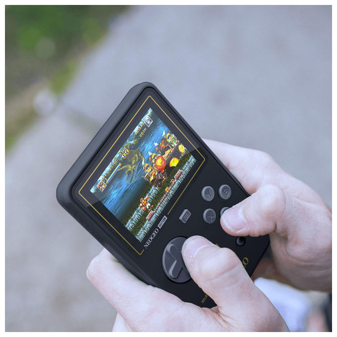 Blaze Entertainment BLZB27.UK.61ST Super Pocket NeoGeo Console Retrogaming Portatile 14 Giochi Schermo IPS 2.8'' USB-C Compatibile Evercade colore Nero